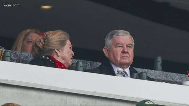 Owner Jerry Richardson will sell Carolina Panthers, team says